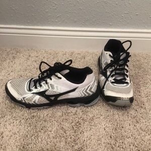 Mizuno Wave Bolt 7 Women’s Shoes